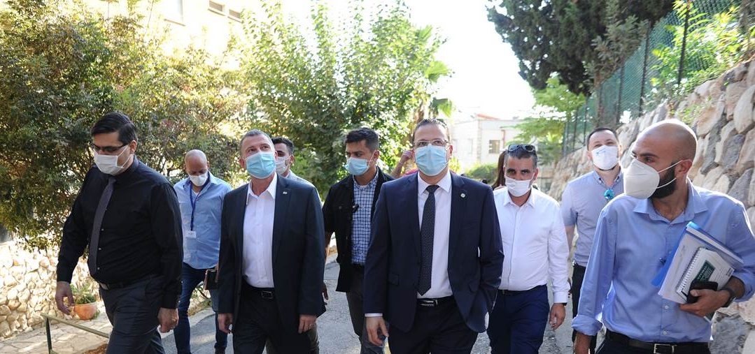 وزير الصحة في زيارة إلى مستشفى الناصرة الانجليزي